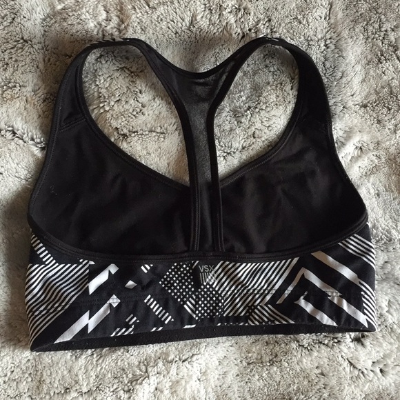 Victoria's Secret sports bra - Picture 2 of 2